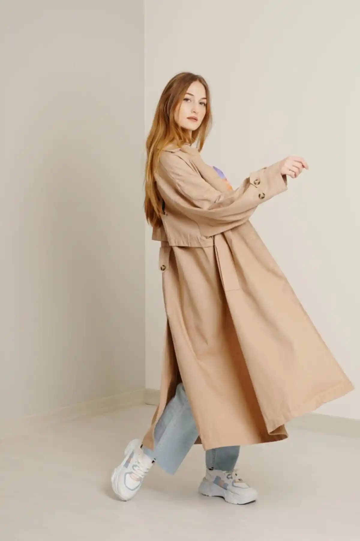 Trençkot Altına Uygun Ayakkabı Seçimi: Stil ve Konforu Bir Arada Yakalamak