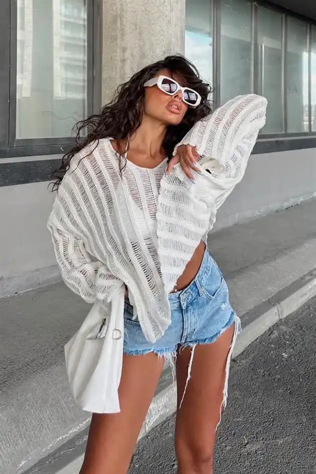 Triko Salaş Kazaklar Moda Dünyasında Rahatlık ve Şıklığın Buluşması