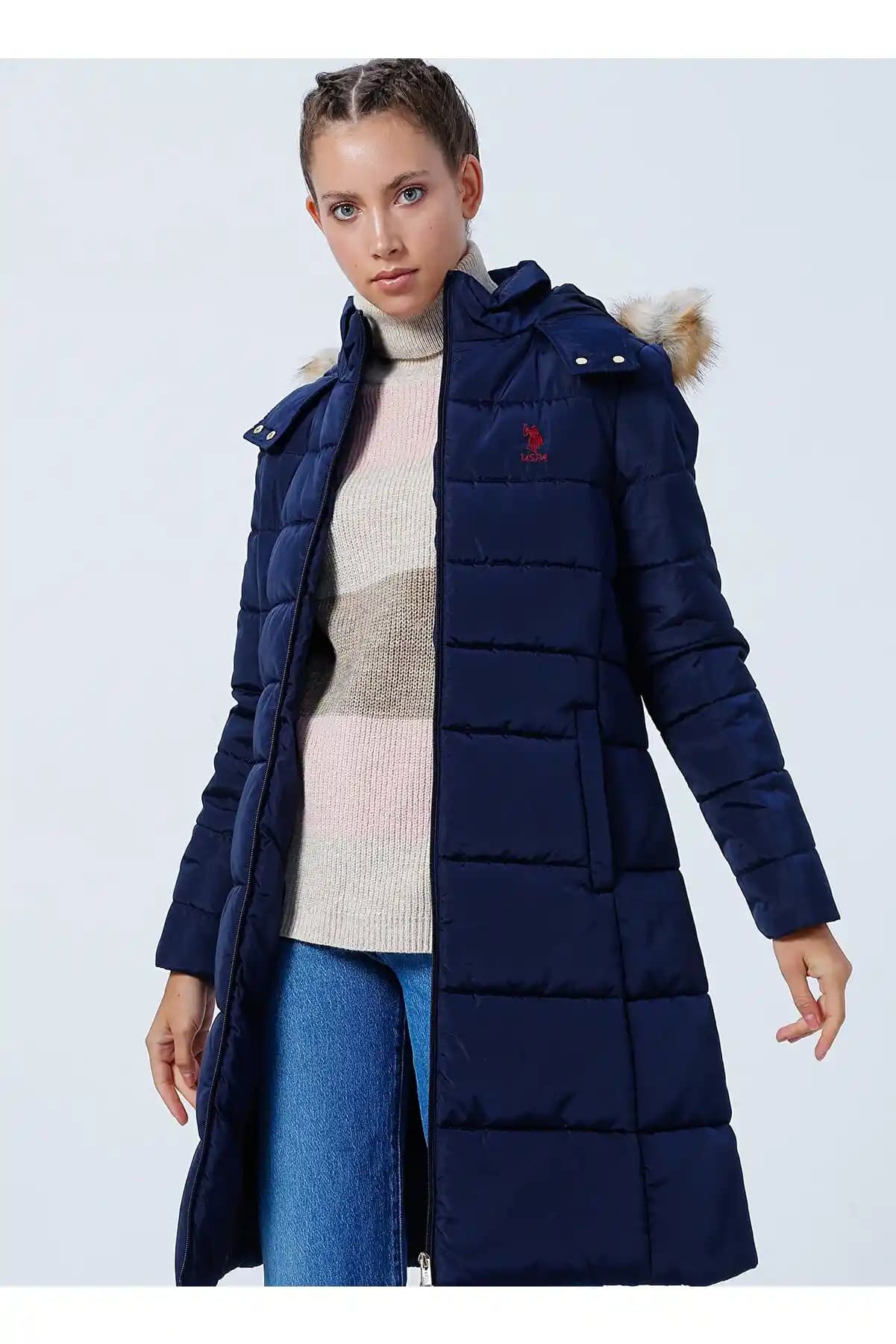 Us Polo Bayan Kabanları: Şıklık ve Konfor Sunan Modern Kış Giyim Seçenekleri