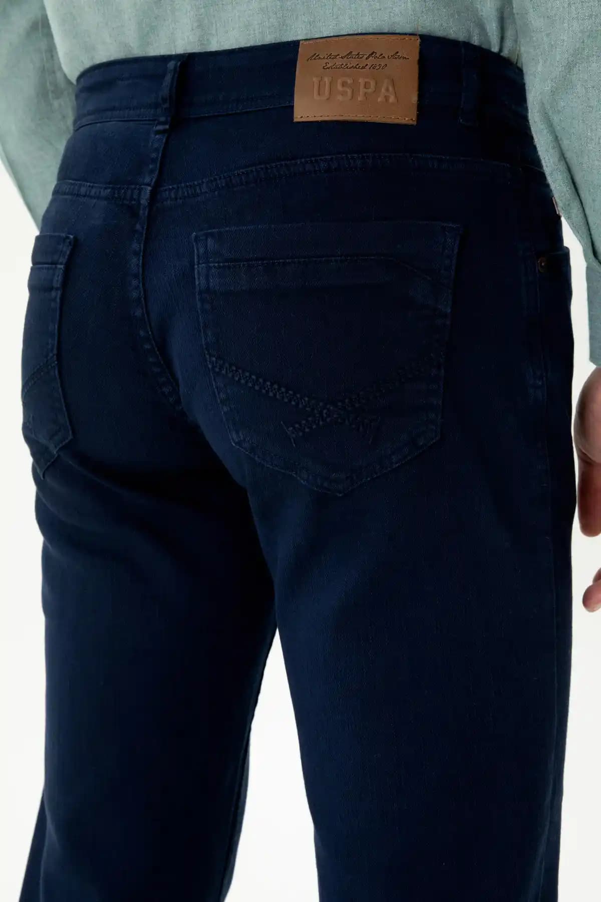 Us Polo Erkek Pantolonları: Moda Trendleri ve Stil İpuçlarıyla Şıklık ve Konfor