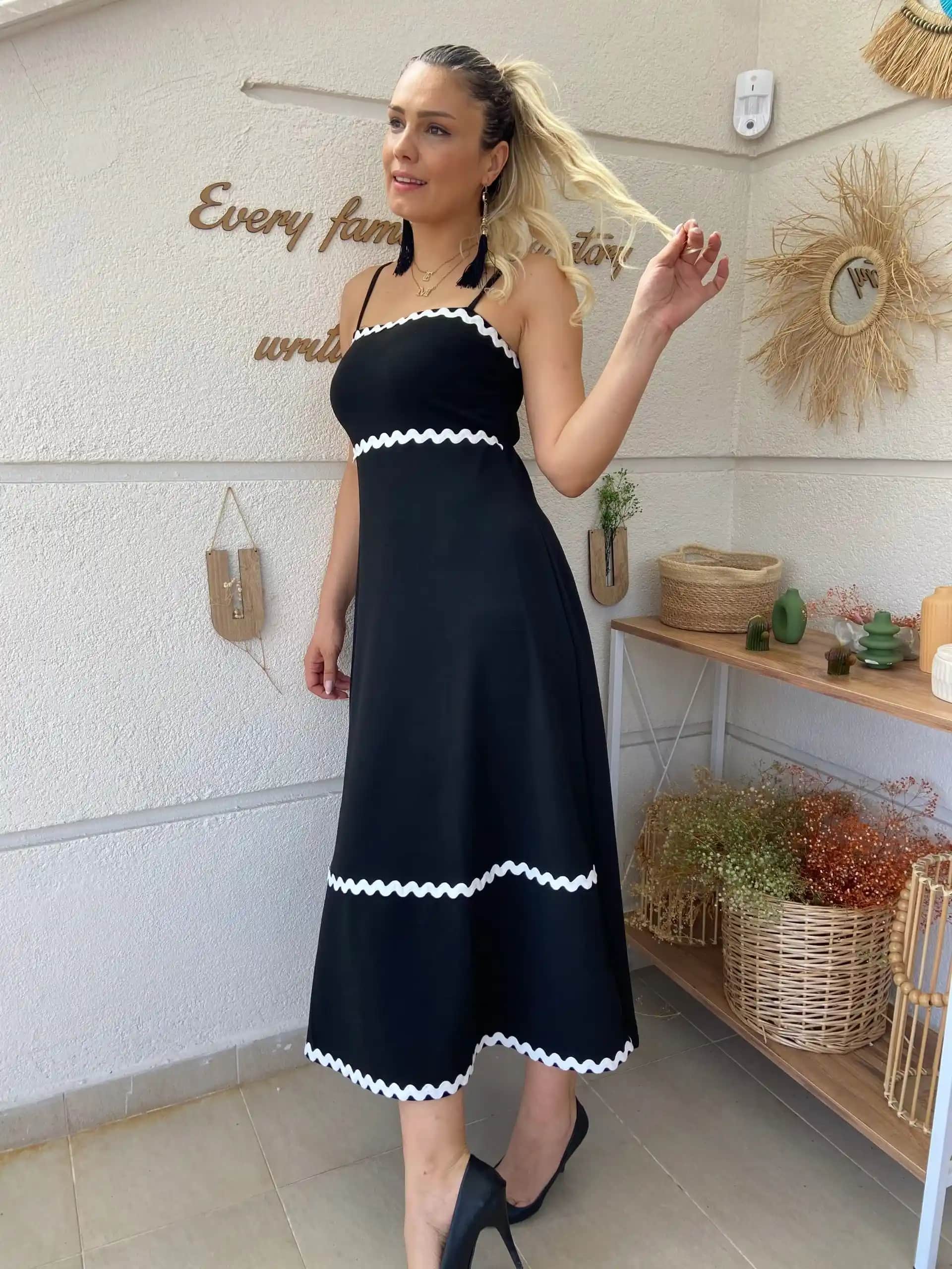 Uygun Elbise Seçimi: Vücut Tipine ve Mevsime Uygun Şık Kıyafetler Rehberi