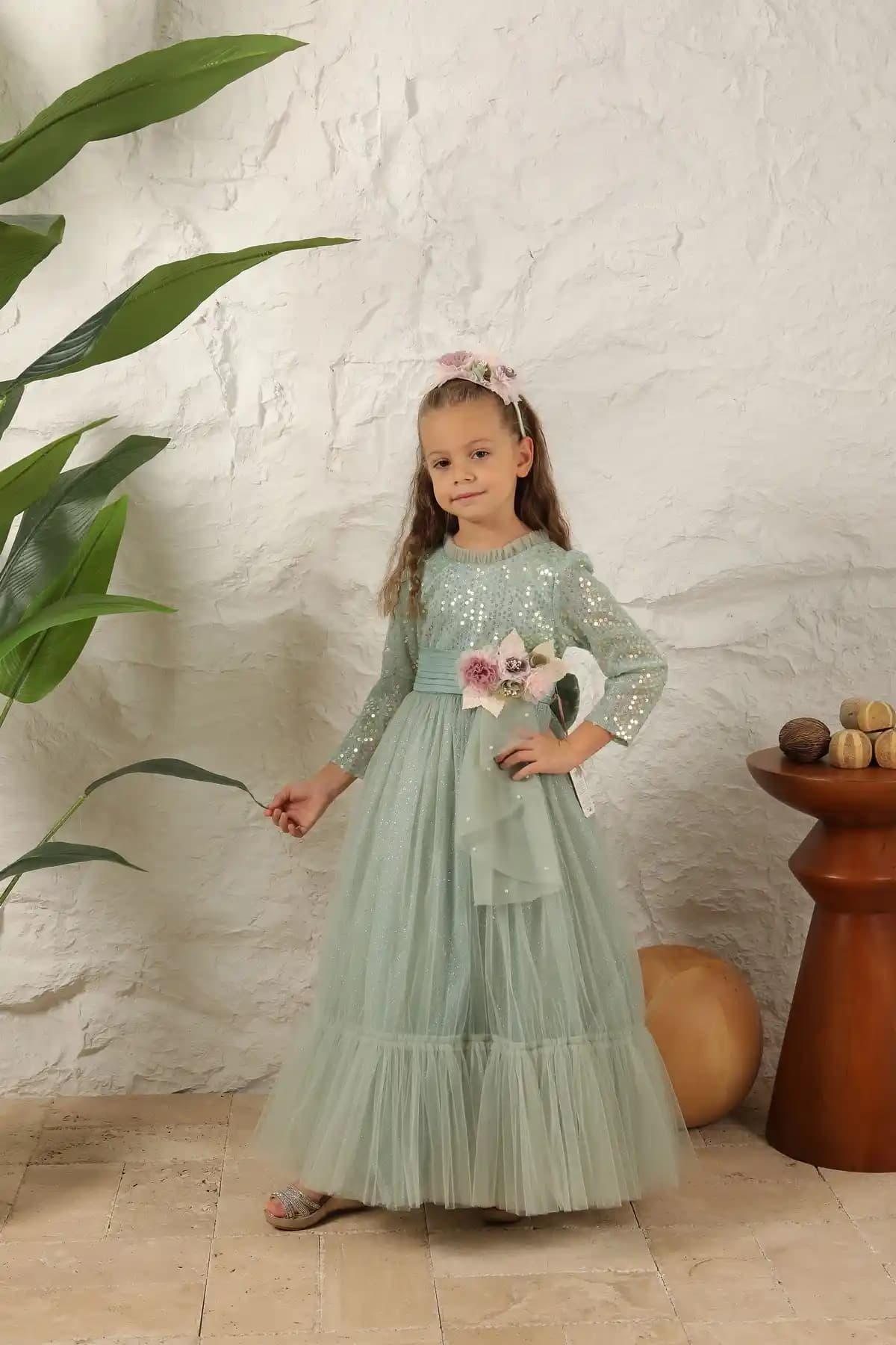 Uzun Kollu Çocuk Elbiseleri Modelleri ve Trendleri Hakkında Kapsamlı Rehber