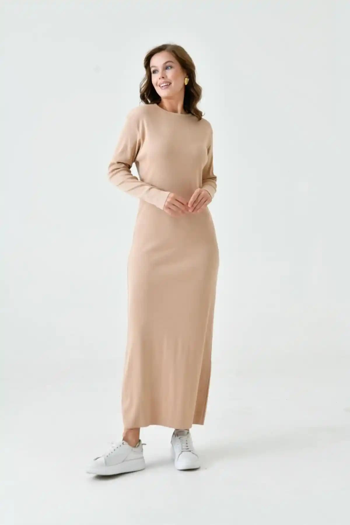 Uzun Kollu Fitilli Elbiselerle Şıklık ve Konforu Bir Arada Yakalayın