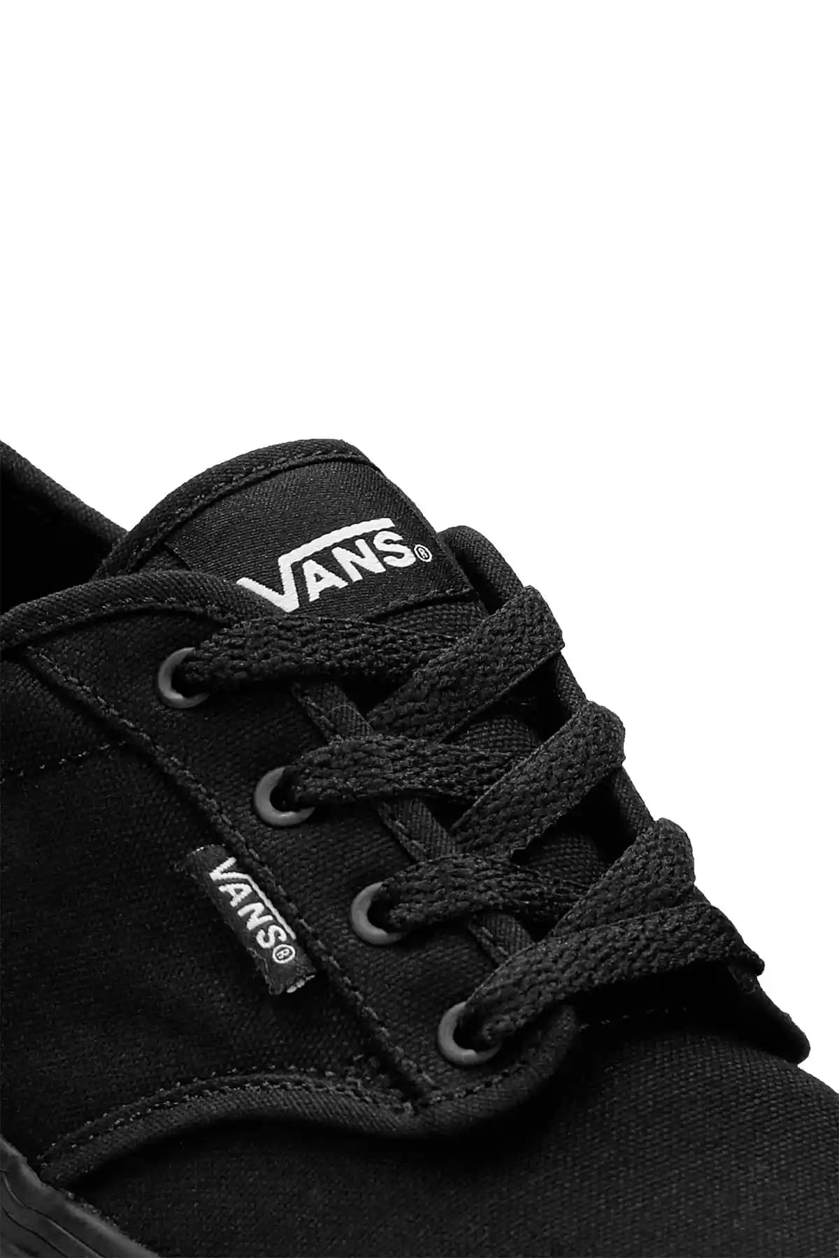 Vans Atwood Siyah Ayakkabılar: Zamansız Şıklık ve Çok Yönlü Kullanım İmkanı