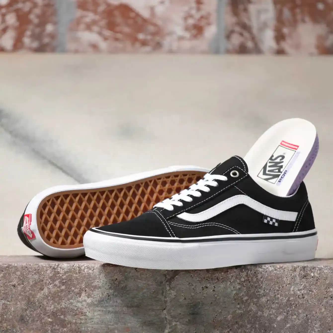 Vans Old Skool Nedir ve Sokak Modasında Neden Bu Kadar Popüler