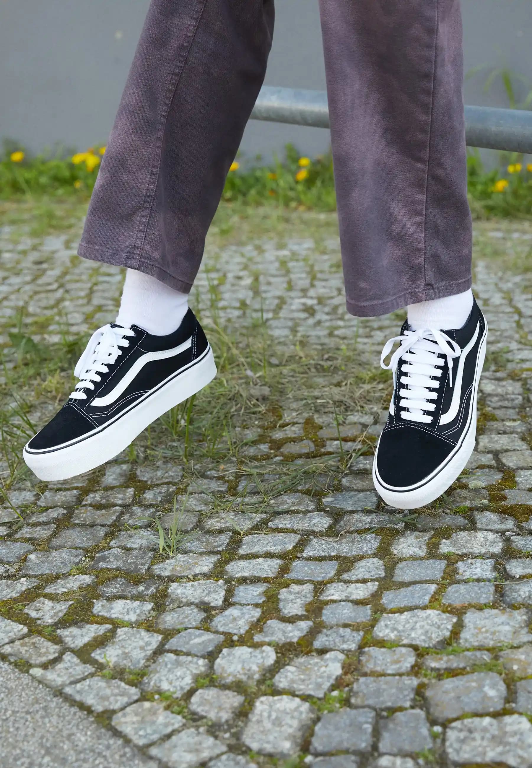 Vans UA Old Skool Platform Modasında Yenilikçi ve Şık Tasarım Özellikleri