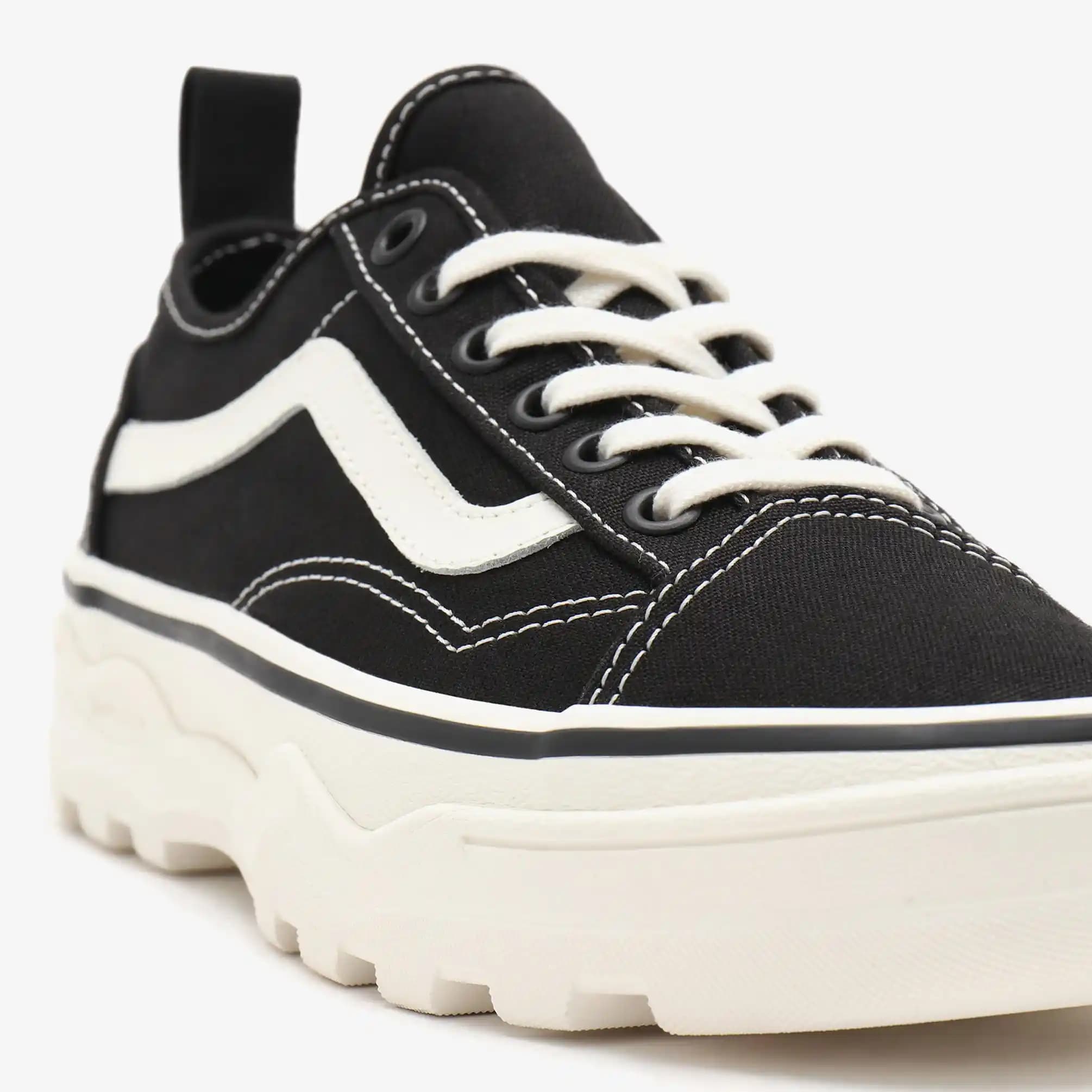 Vans UA Sentry Old Skool WC ile Sokak Modasında Güncel ve Rahat Tarz Yaratın