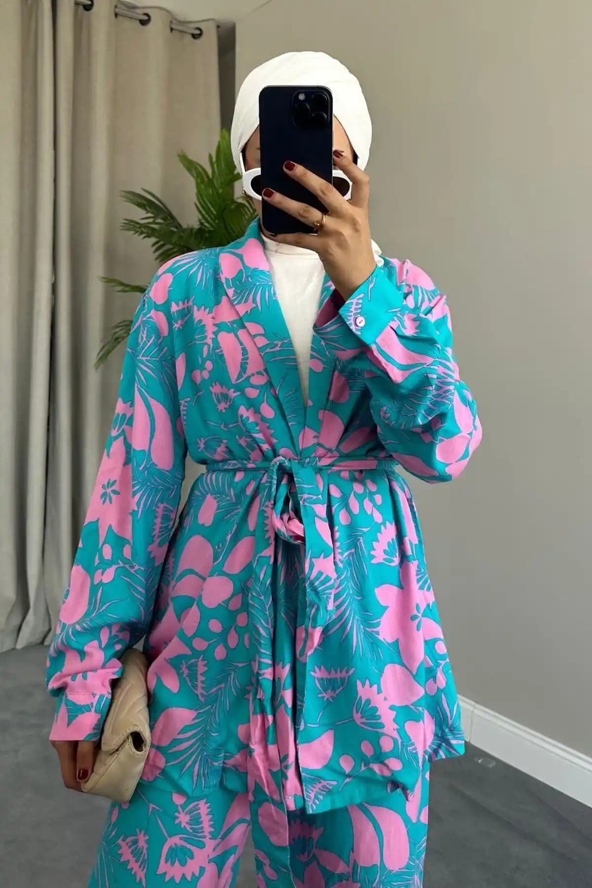 Viskon Takımlar: Moda ve Konforun Birleştiği Güncel Trendler ve Kullanım İpuçları