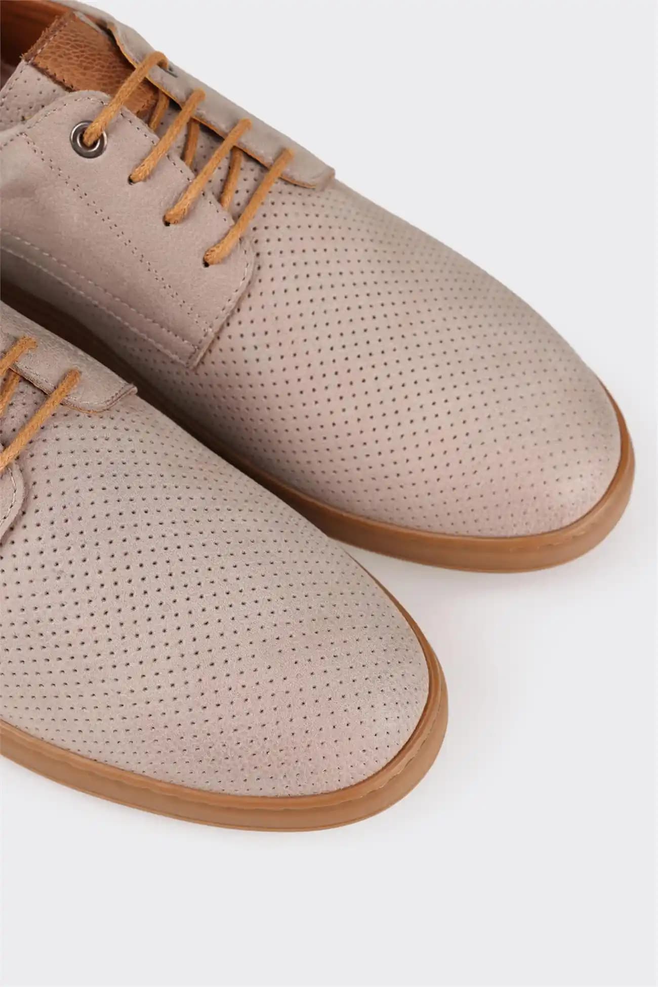 Vizon Erkek Ayakkabıları: Moda ve Stil İçin Klasik ve Modern Seçenekler