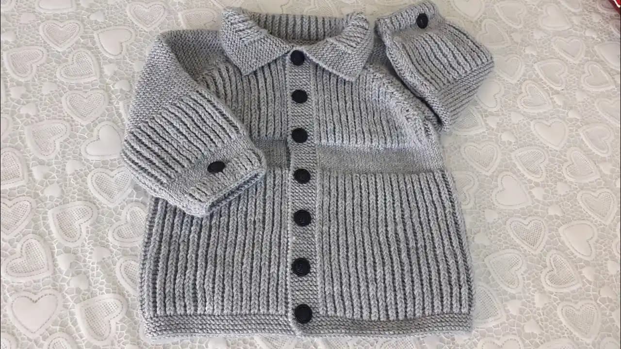 Yakalı Hırka Modelleri: Güncel Trendler ve Kombin Önerileriyle Şıklık ve Konfor