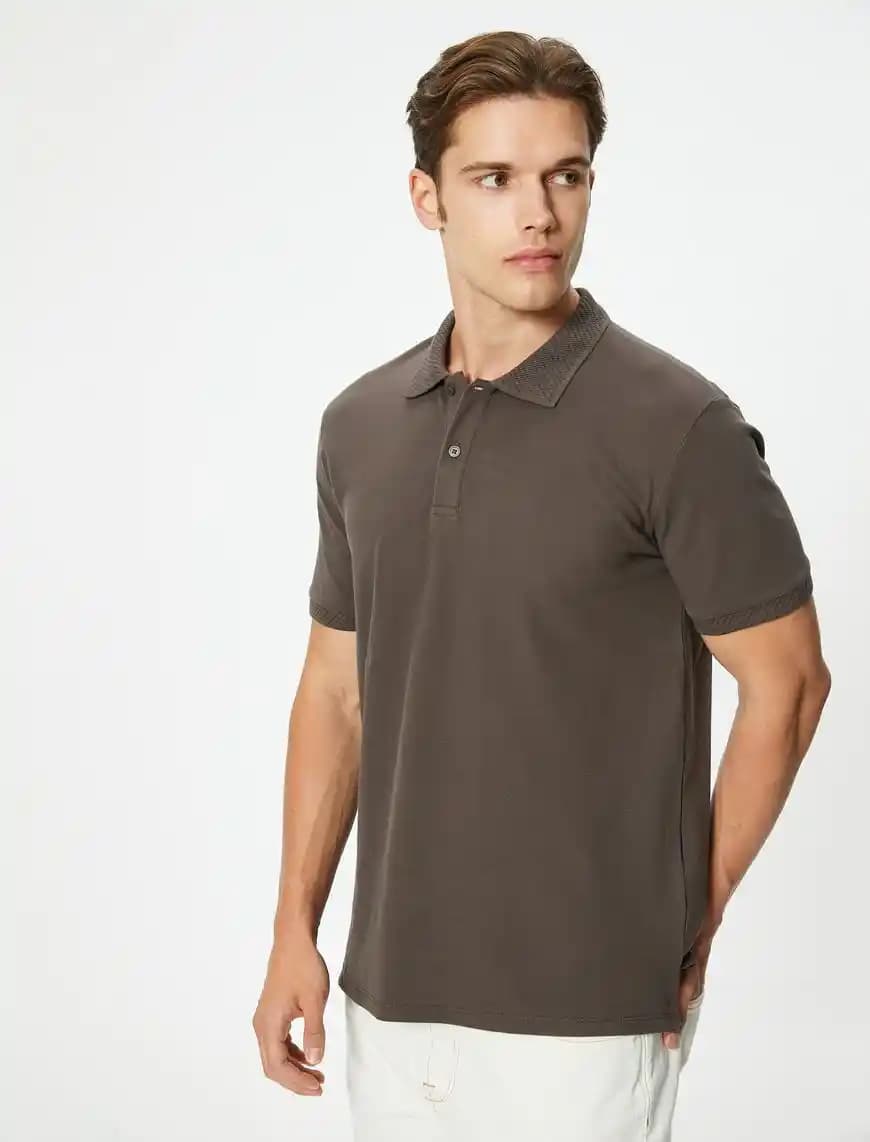 Yakalı Kısa Kollu Tişörtler: Moda ve Konforun Mükemmel Buluşması