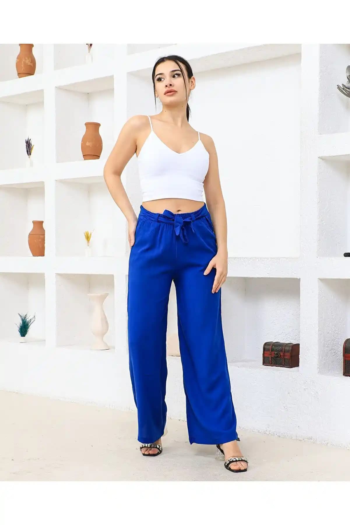 Yazlık Bol Pantolonlar: Yaz Aylarında Şıklık ve Rahatlık Sunan Moda Parçaları