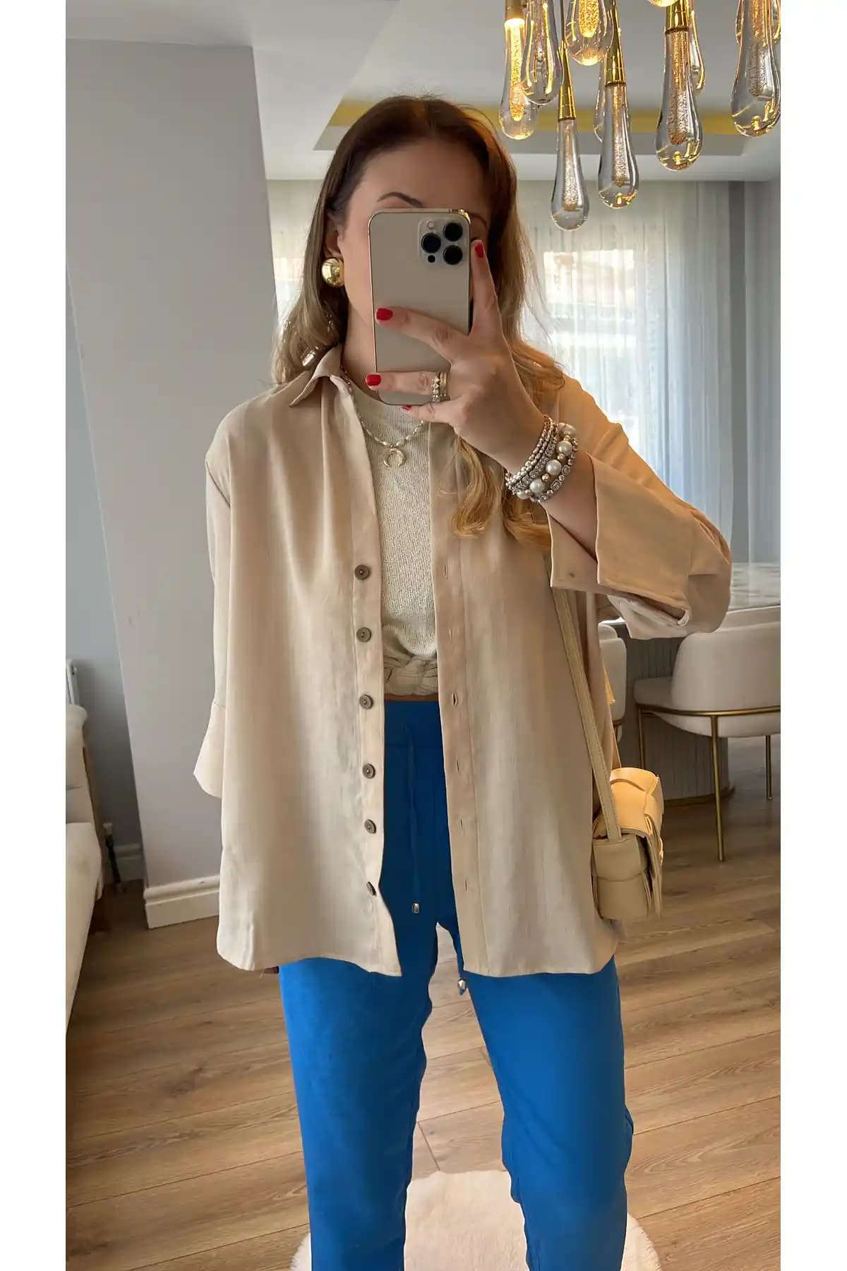 Yazlık Gömlek Kumaşları: Rahat ve Şık Olmanın En İyi Seçenekleri ve Trendleri