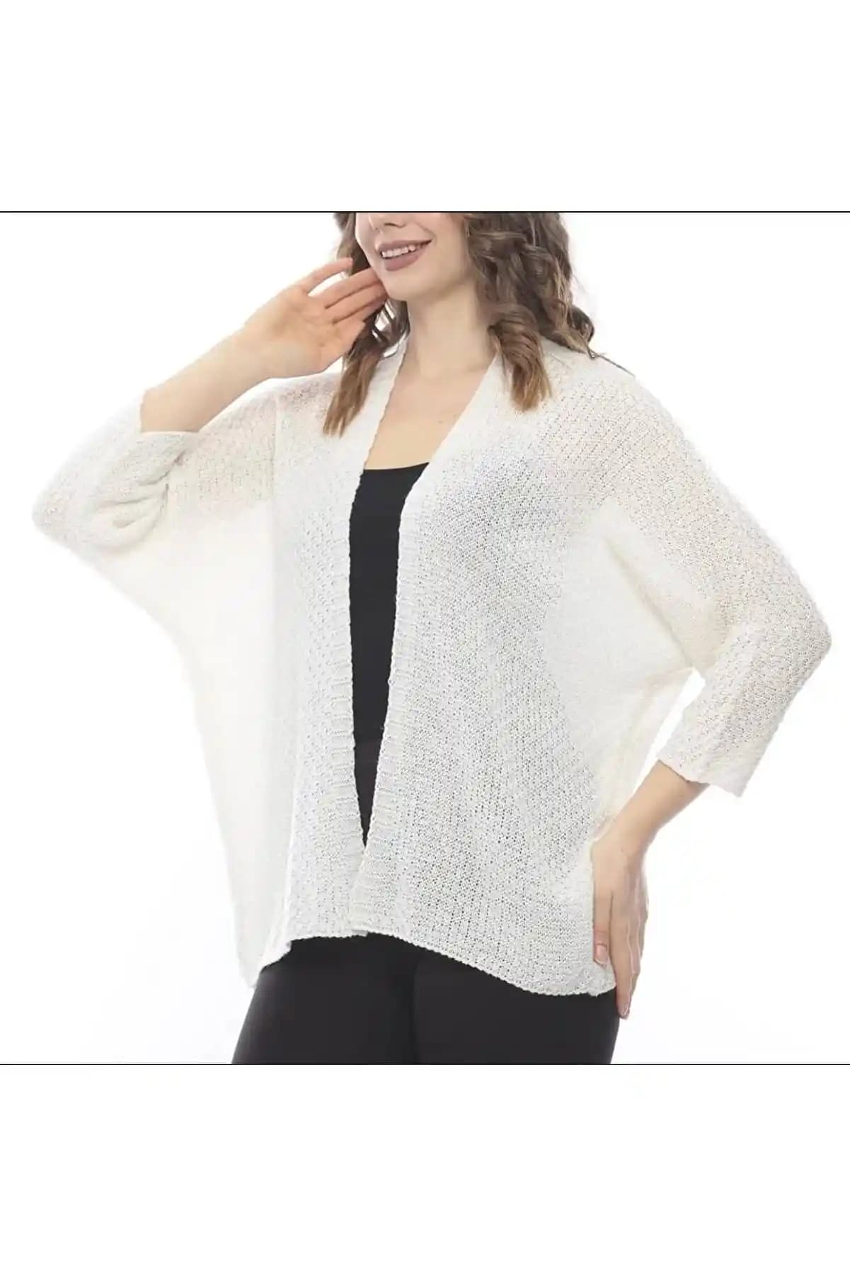 Yazlık İnce Hırka: Hafif ve Şık Yaz Modası İçin En İyi Seçenekler