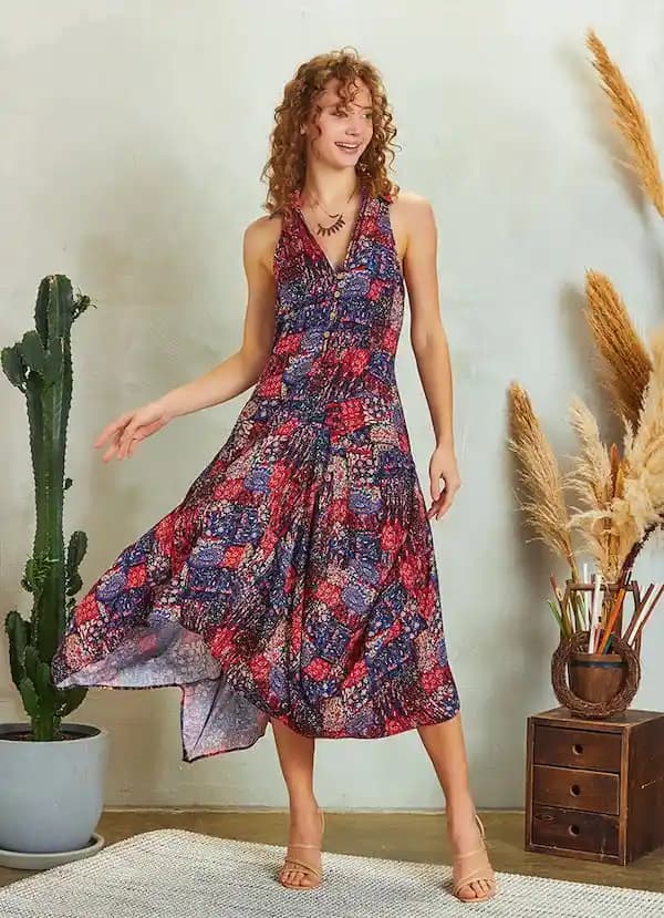 Yazlık Moda Rehberi: Sıcacık Günlerde Şıklık ve Konforun Anahtarı