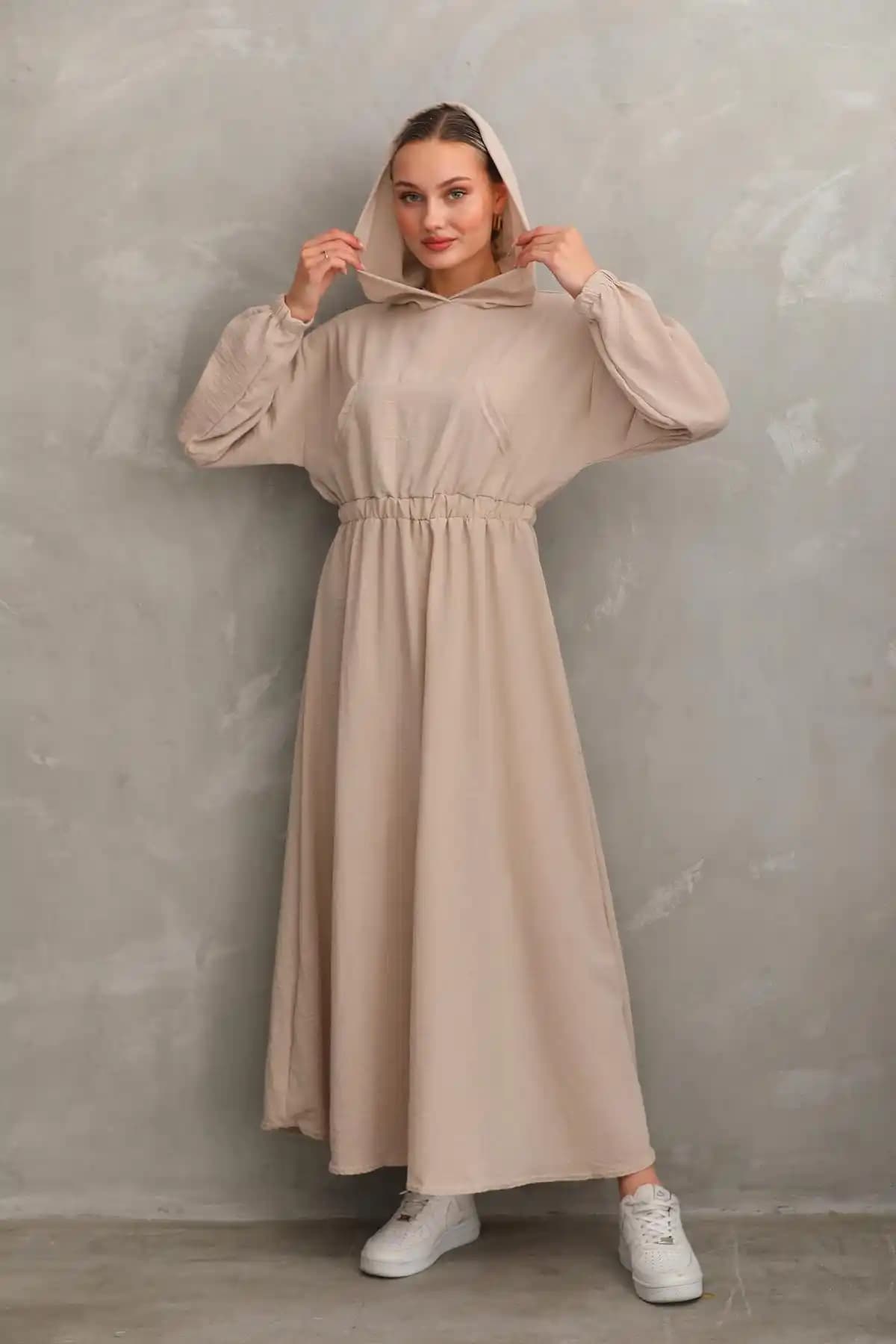 Yazlık Spor Elbise Modelleri ve Kombinasyon İpuçlarıyla Yaz Aylarında Şıklık