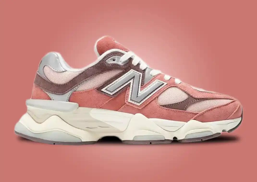 Yeni Balance 9060 Cherry Blossom Modası ve Fonksiyonelliği Bir Arada Sunan Ayakkabı