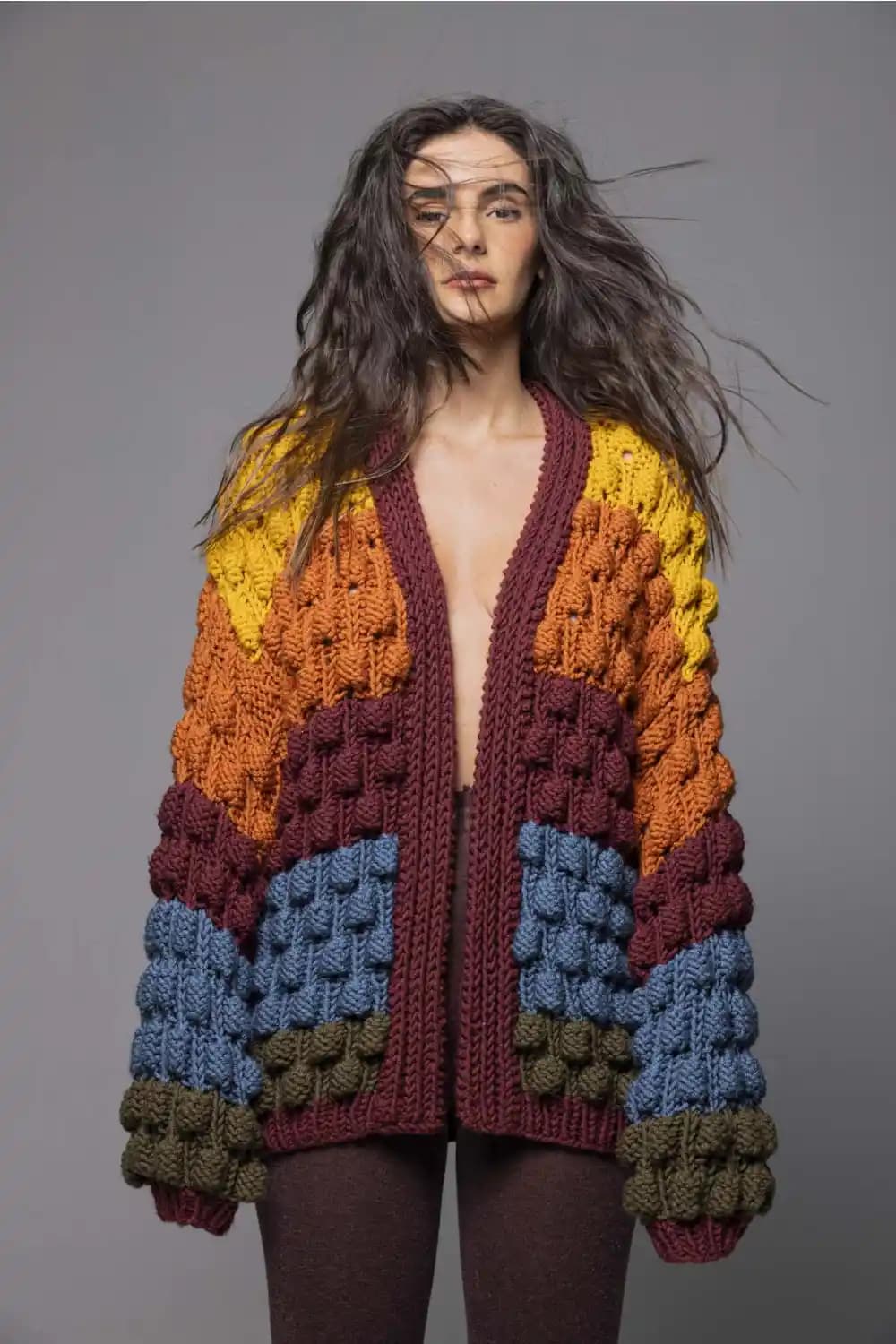 Yeni Hırka Modelleriyle Stilinizde Güncel ve Şık Dokunuşlar Yapın