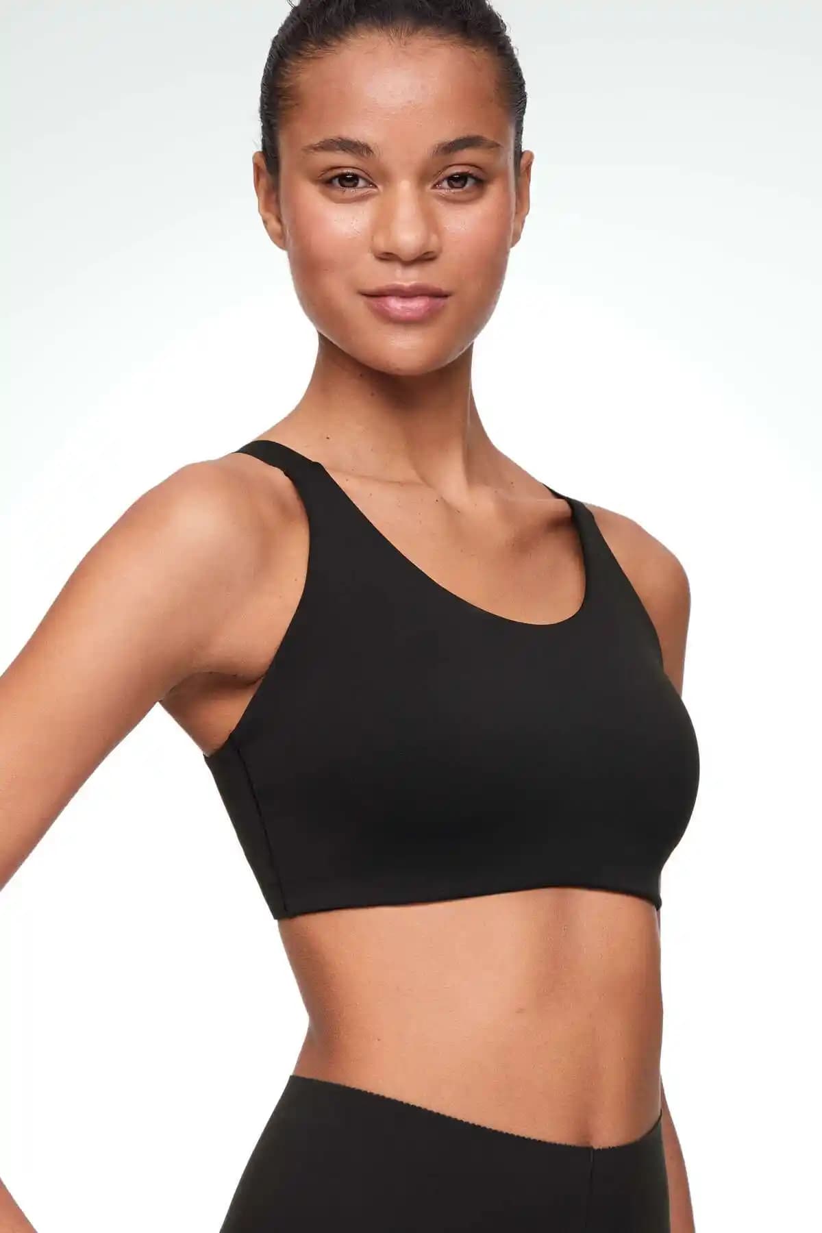 Yüksek Destekli Sporcu Sütyenleri: İşlevsellik ve Şıklık Bir Arada