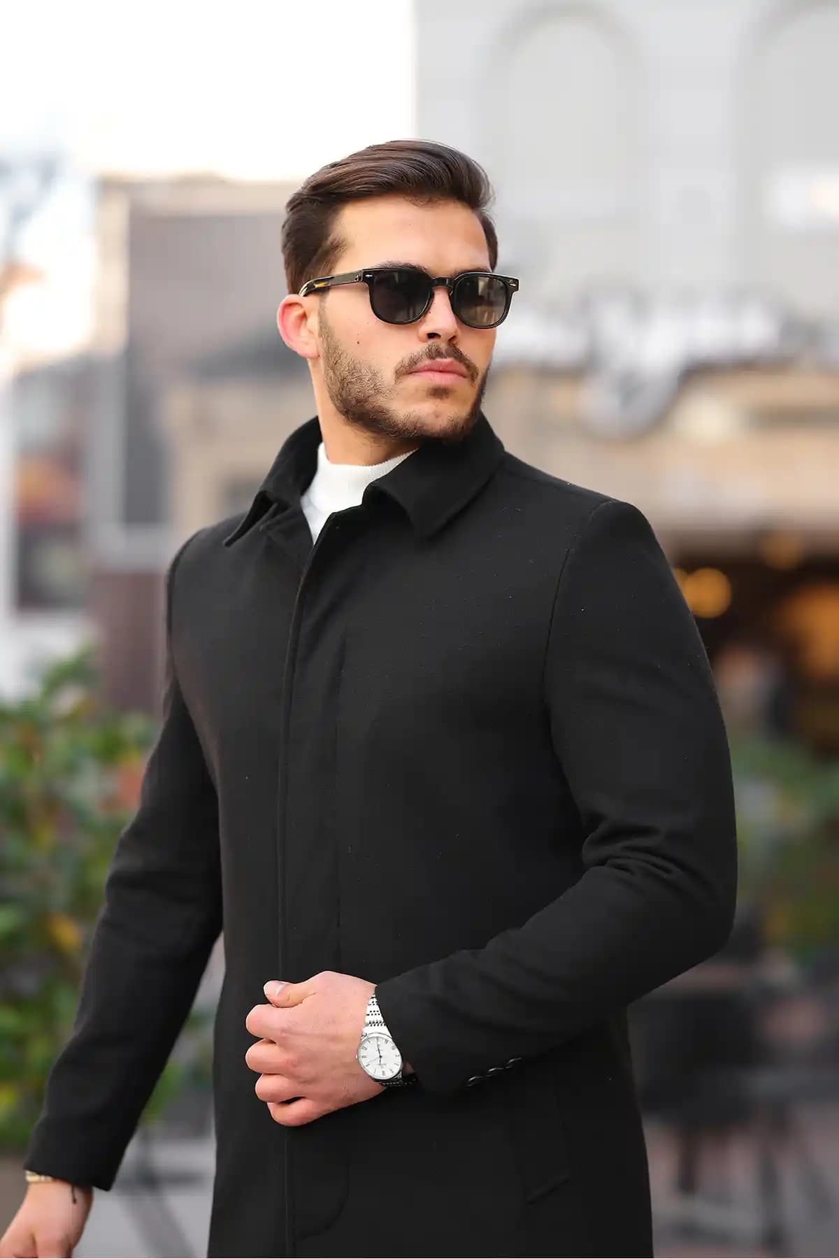 Zirve Yaka Palto Nedir ve Moda Dünyasında Neden Bu Kadar Popüler