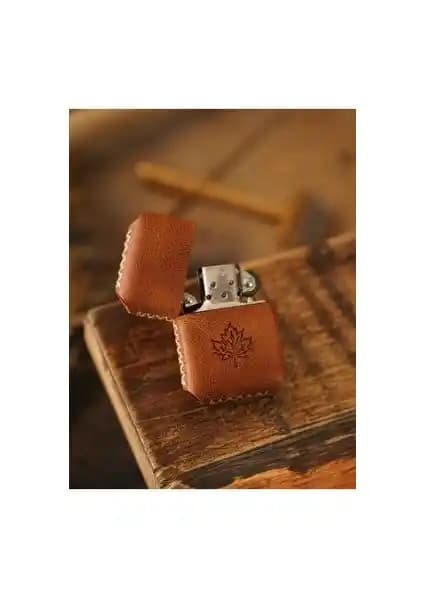 Atölye Çınar Hakiki Dana Deri Zippo Çakmak: El Yapımı ve Şık Tasarım