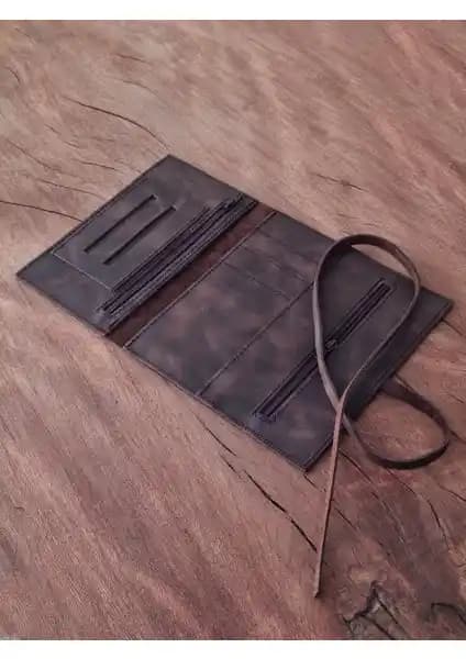 Bouscrab Hakiki Deri Kartlıklı Tütün Çantası Şık ve Dayanıklı Tasarım Özellikleri