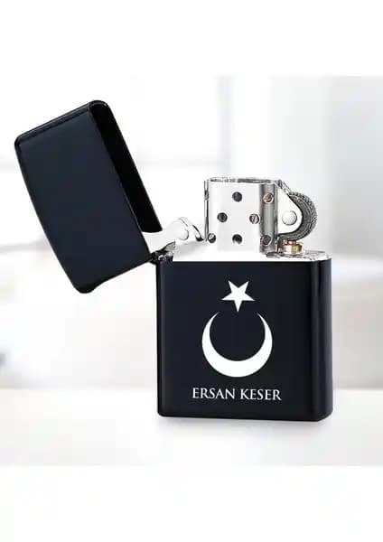 Kişiye Özel Siyah Metal Ay Yıl Motifli Çakmak - Şık ve Pratik Hediye Seçeneği