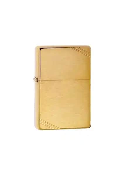 Zippo Vintage Br Fin Brass Çakmak: Şıklık ve Dayanıklılığı Bir Arada Sunan Klasik Tasarım