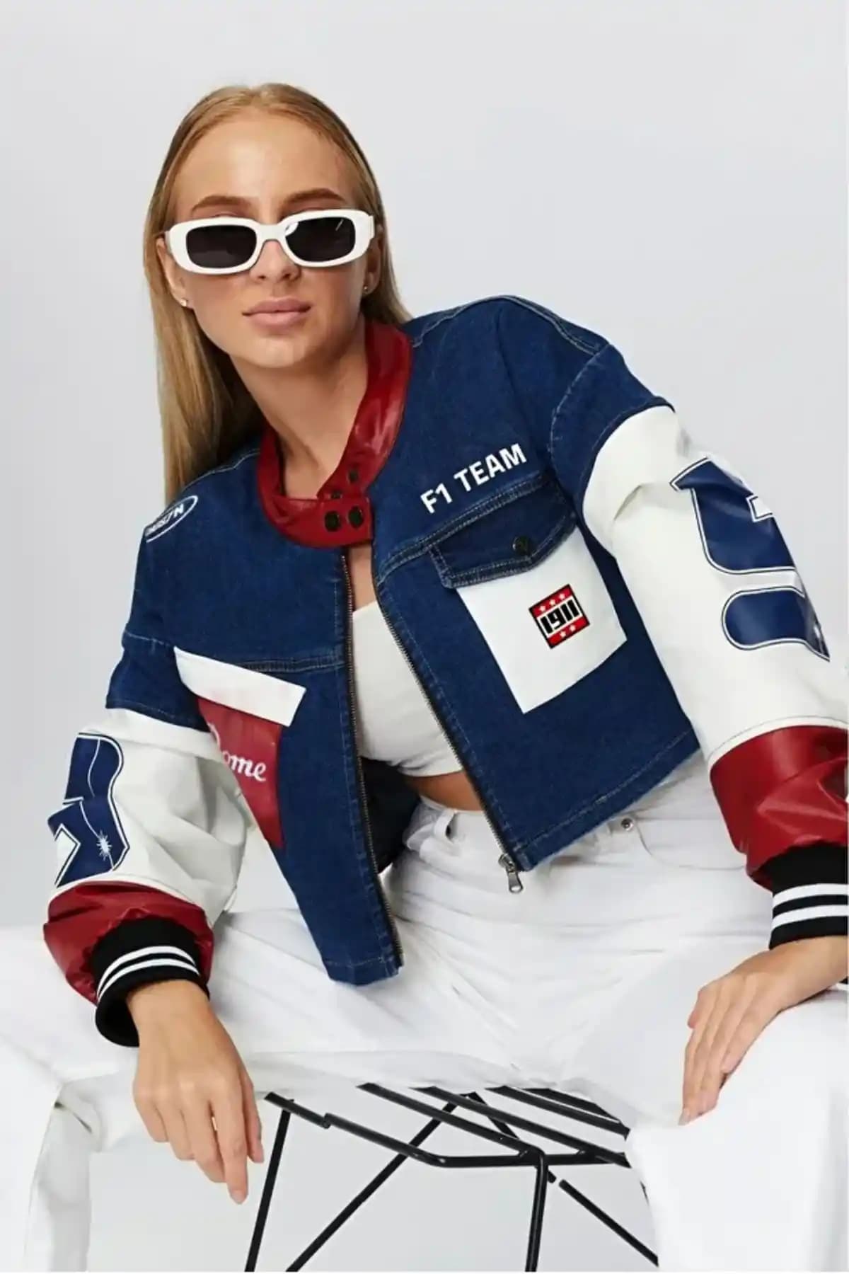 Black Level Kadın Oversize Kot Ceket: Modern Sokak Modası ve Şıklığın Buluşması