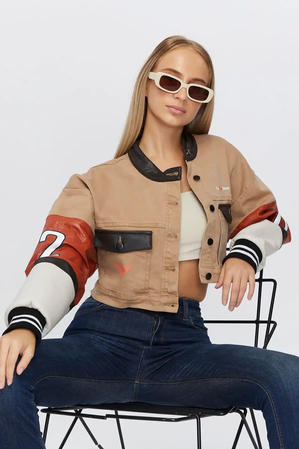 Black Level Kadın Oversize Kot Ceket Modern ve Sürdürülebilir Moda Seçeneği