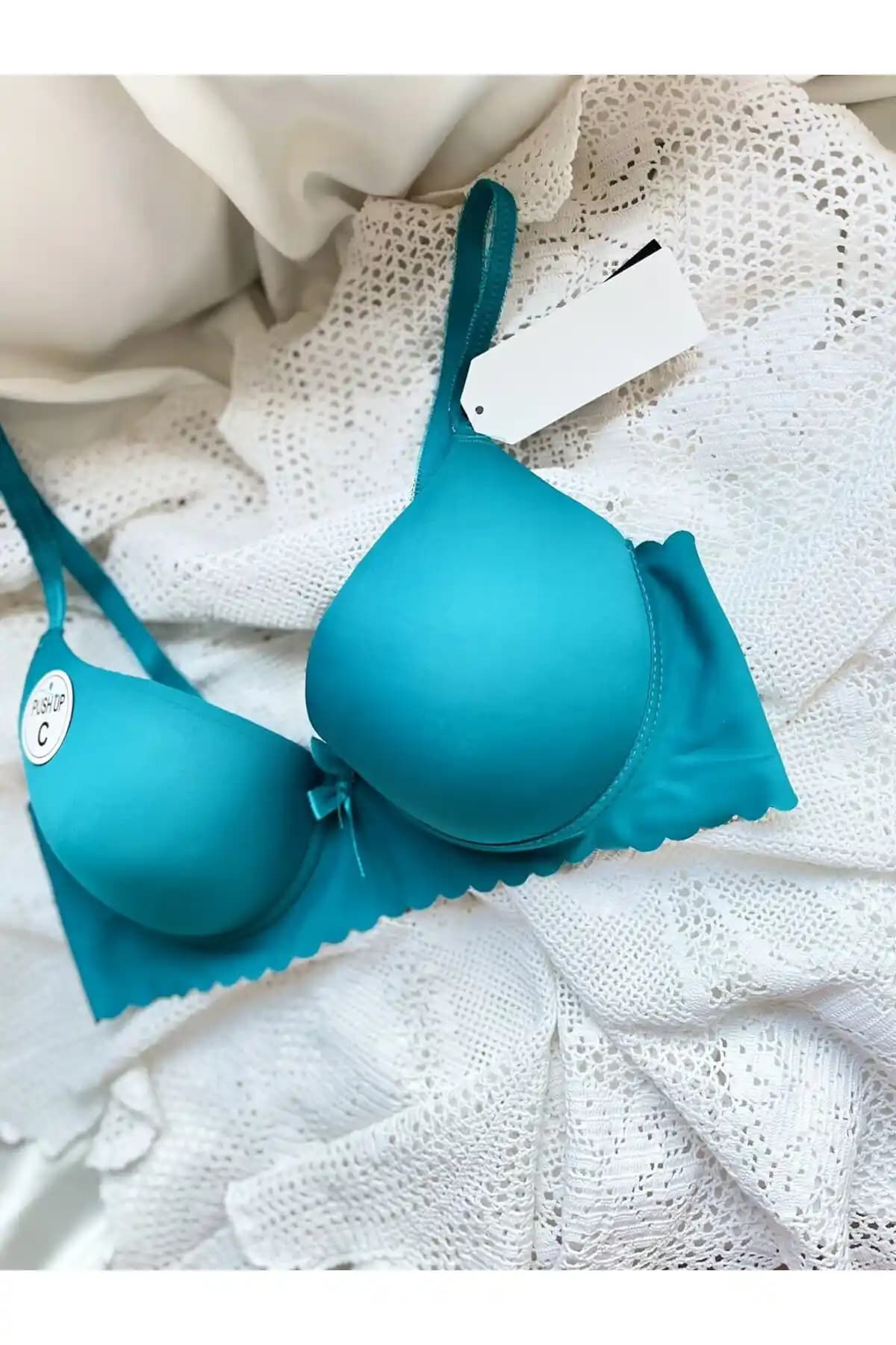 BlackStrip Scallop Touch Büyük Beden Dolgulu Sütyen Modern Tasarım ve Rahatlık