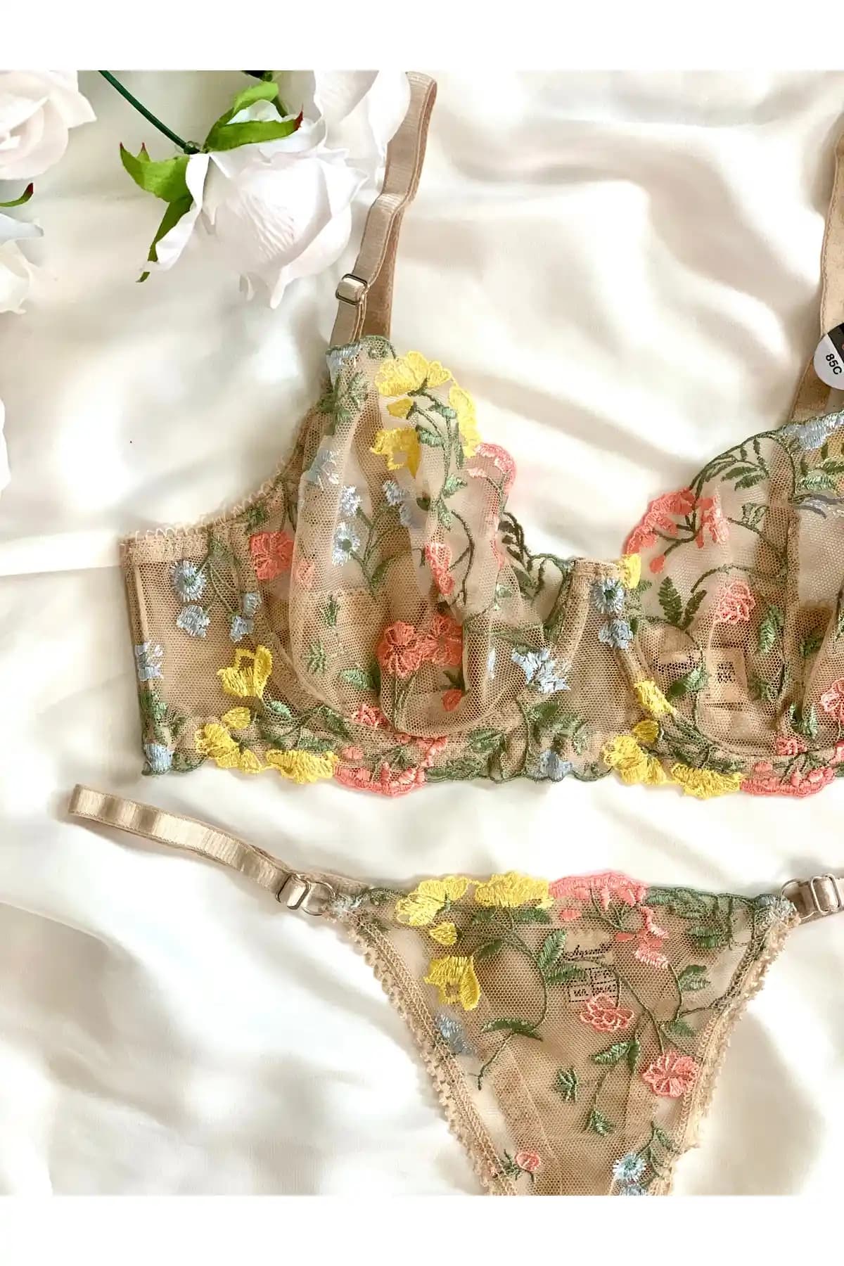 La Joya Ten Renk Soft Kumaş Büyük Beden Takımının Özellikleri ve Avantajları