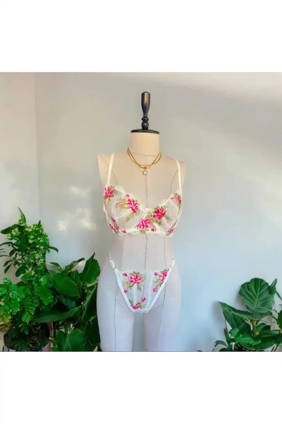 MODA Büyük Beden Bra Seti: Şıklık ve Konforu Bir Arada Sunan Kaliteli İç Giyim Ürünü