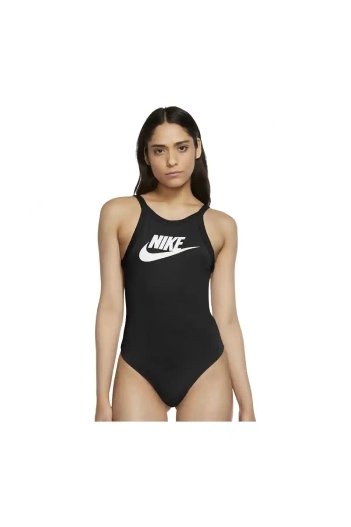 Nike Kadın Siyah Spor Giyim Bodysuit: Şıklık ve Konforu Bir Arada Sunan Modern Tasarım