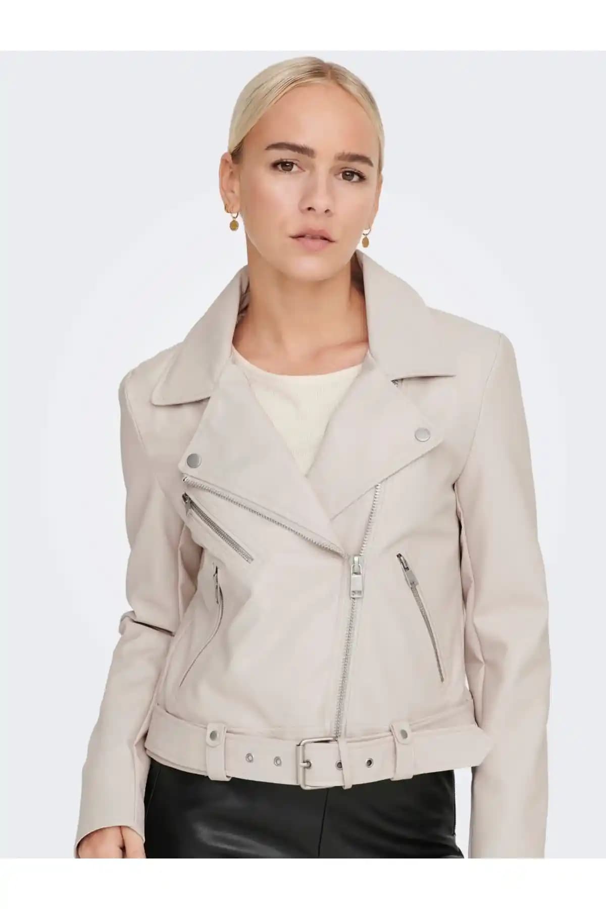 Onlvera Faux Leather Biker Ceket Kadınlar İçin Şık ve Fonksiyonel Tasarım Özellikleri