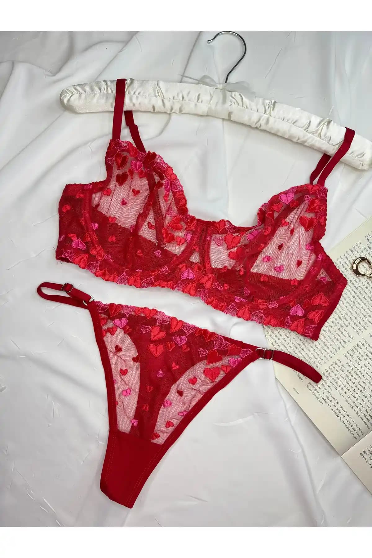Rozenin Lingerie Büyük Beden Dantelli Transparan Sütyen Takımı Detayları ve Özellikleri