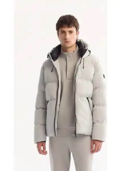 AVVA Erkek Açık Gri Kapüşonlu Su İtici Rüzgar Geçirmez Comfort Fit Mont -5°C Dayanıklı