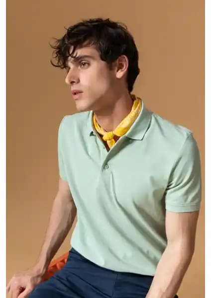 DeFacto Regular Fit Polo %100 Pamuk Erkek Tişört – Rahat ve Şık Tasarım