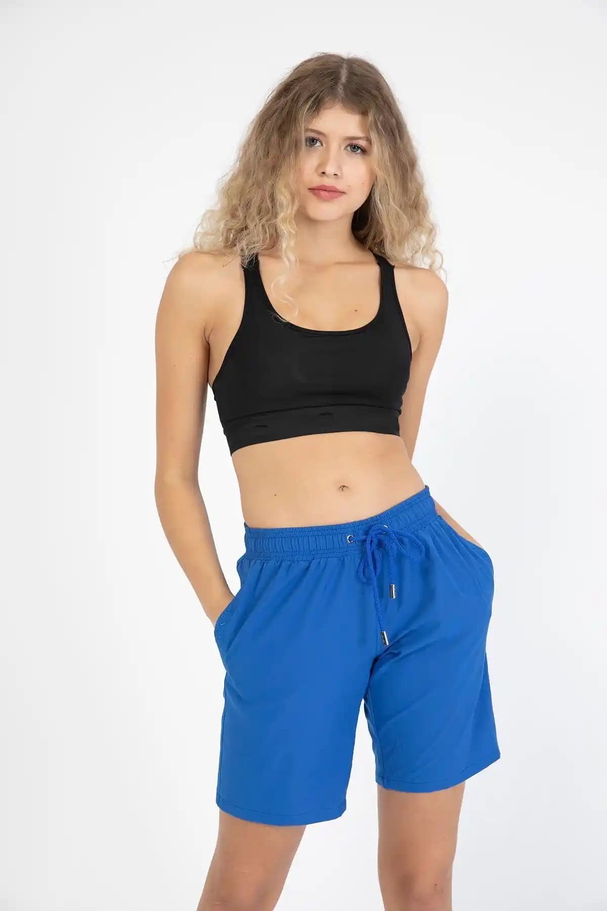 Miami Beach Kadın Büyük Beden Saks Mavi Deniz Şortu ile Plajda Konfor ve Şıklık