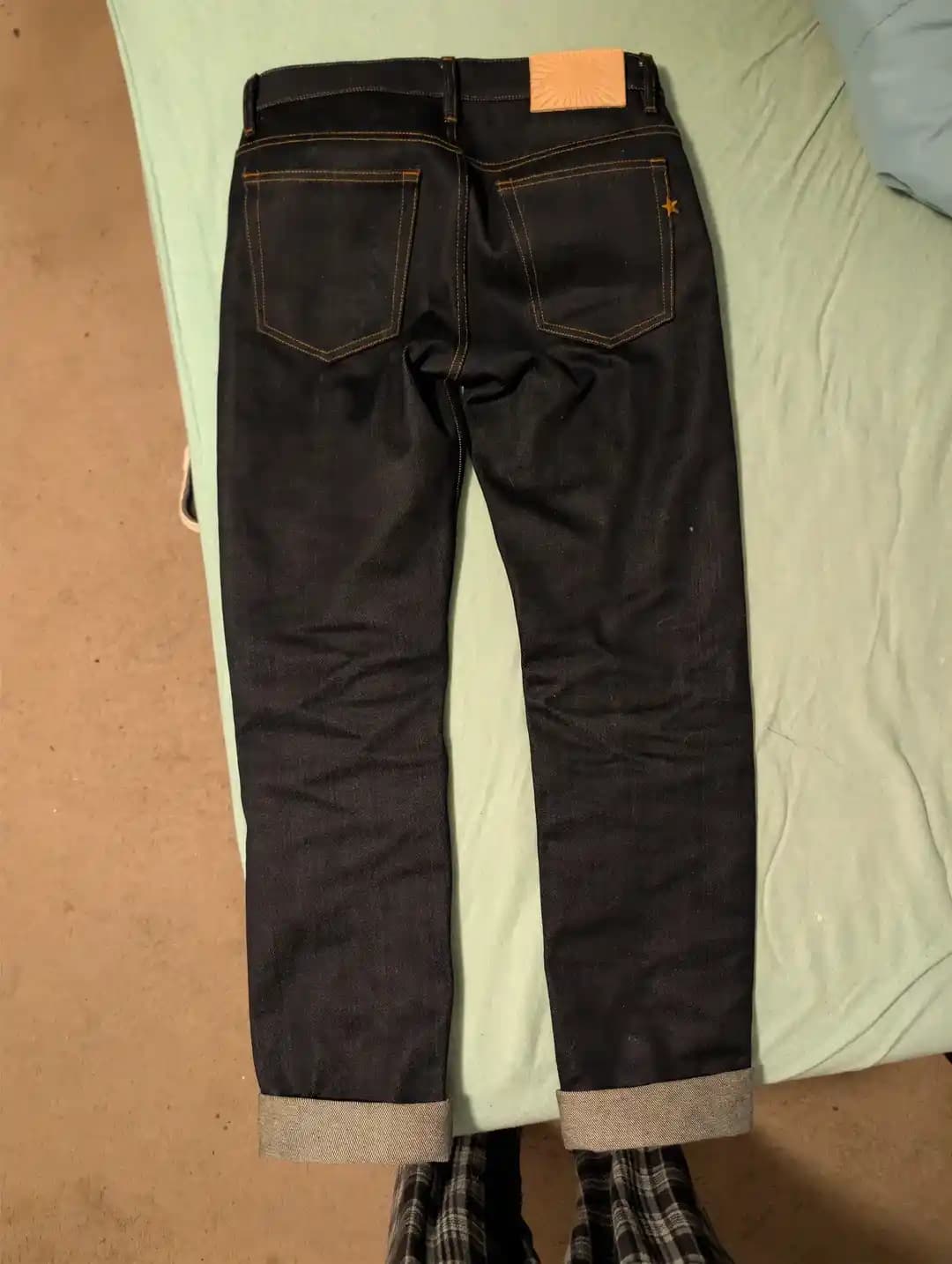 Brave Star 25oz Sumo: Ağır Denim Pantolonun Kullanıcı Deneyimleri ve Özellikleri