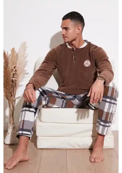 Buratti ve Nisanca Kışlık Polar Pijama Takımları Karşılaştırması