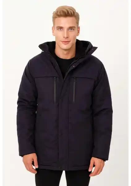 Erkekler İçin Su Geçirmez Mont ve Kaban Seçenekleri Karşılaştırması