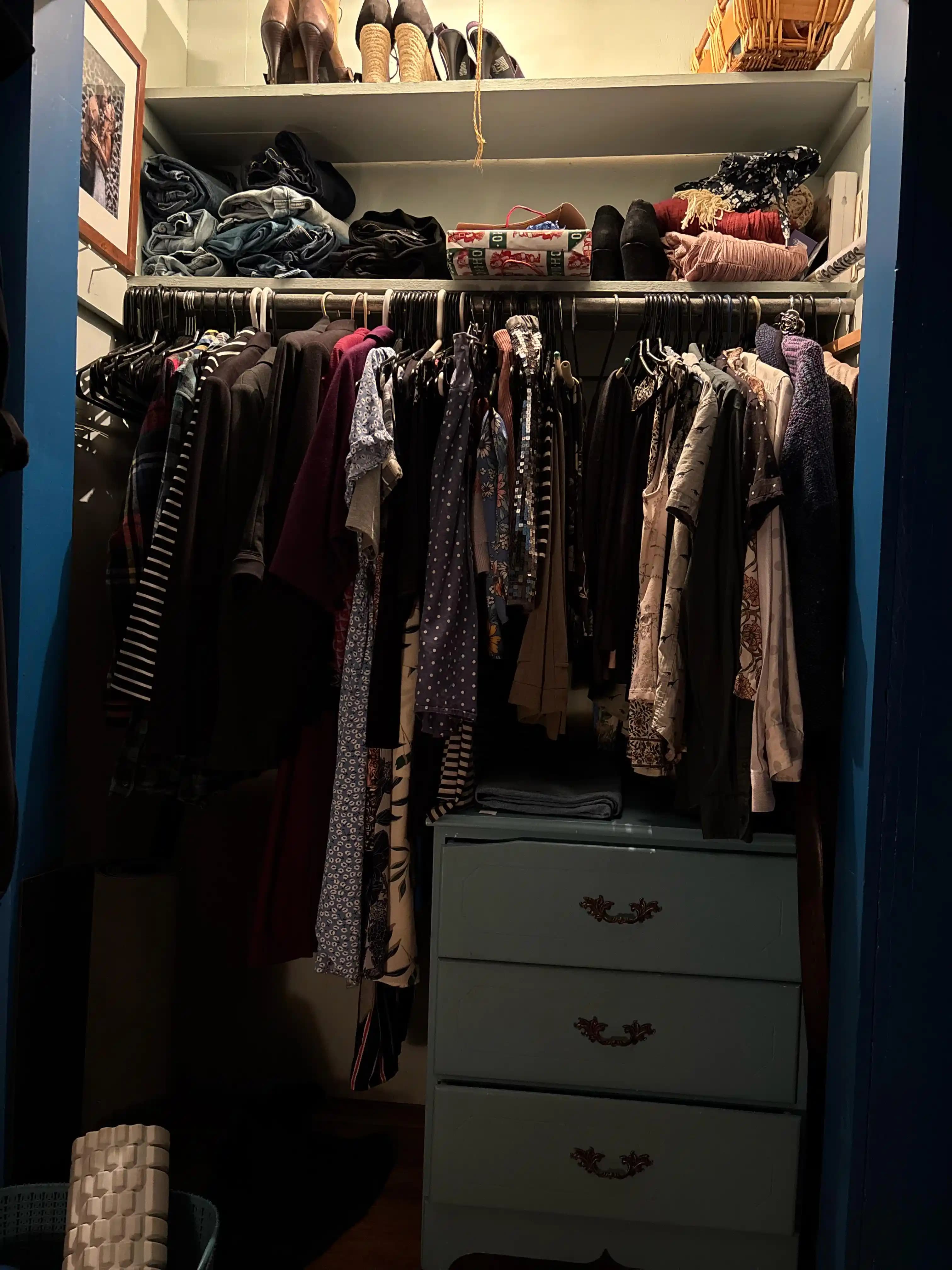 Gardırop Düzenleme ve Depolama Yöntemleri: Alanlara Göre Pratik ve Sürdürülebilir Çözümler