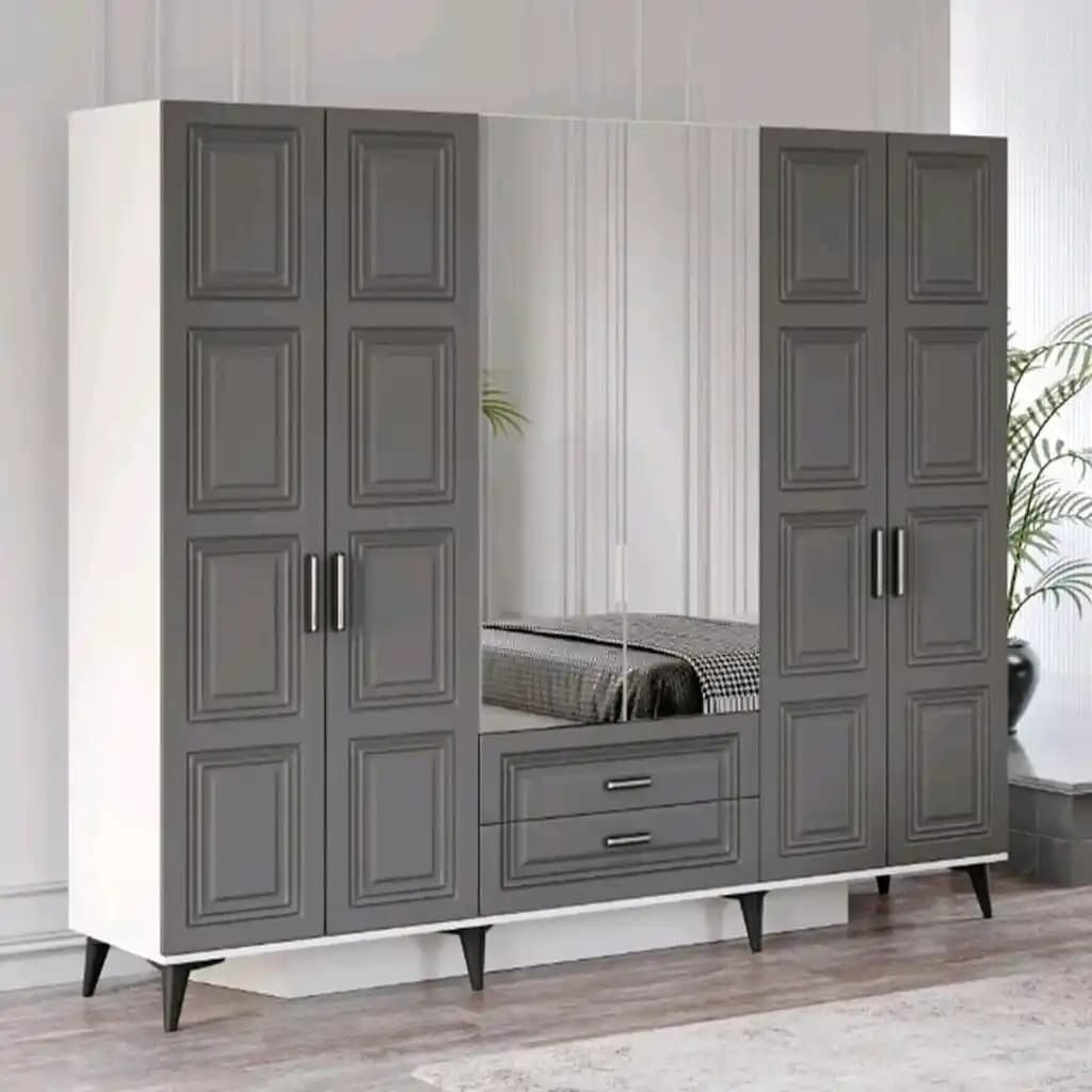 Giysi Parçalarında İkinci Renk Almanın Kriterleri ve Gardırop Uyumu