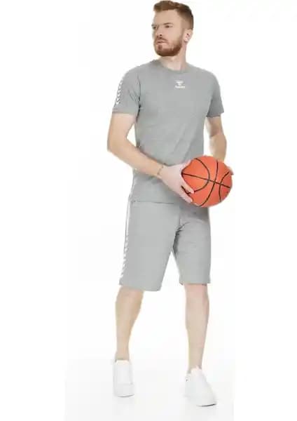 Hummel Rolf ve Slazenger Erkek Şortlarının Karşılaştırması: Malzeme, Kalıp ve Kullanım Özellikleri