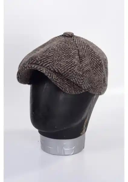 İki Erkek Kasket Modelinin Malzeme, Beden ve Kullanıcı Yorumlarıyla Karşılaştırması