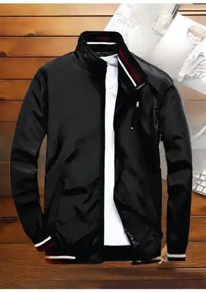 İki Erkek Mevsimlik Mont ve Ceket Modelinin Detaylı Karşılaştırması