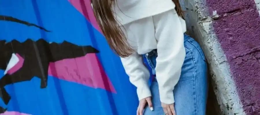 Rahat Giyinirken Özensiz Görünmemek İçin Etkili Stil ve Bakım Önerileri