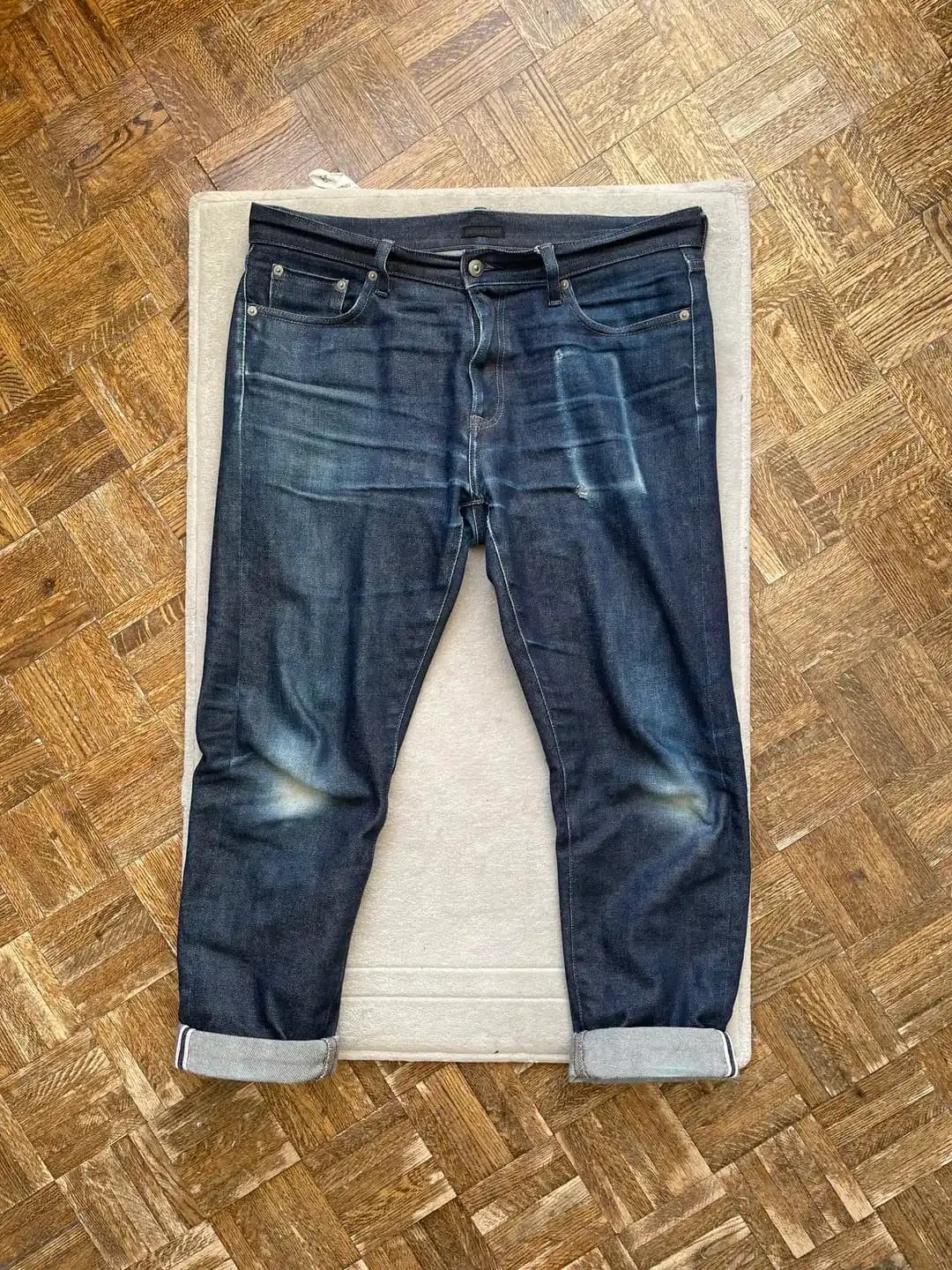 Uniqlo Slim Straight Selvedge Jean Pantolonların 7 Aylık Kullanım ve Solma İncelemesi