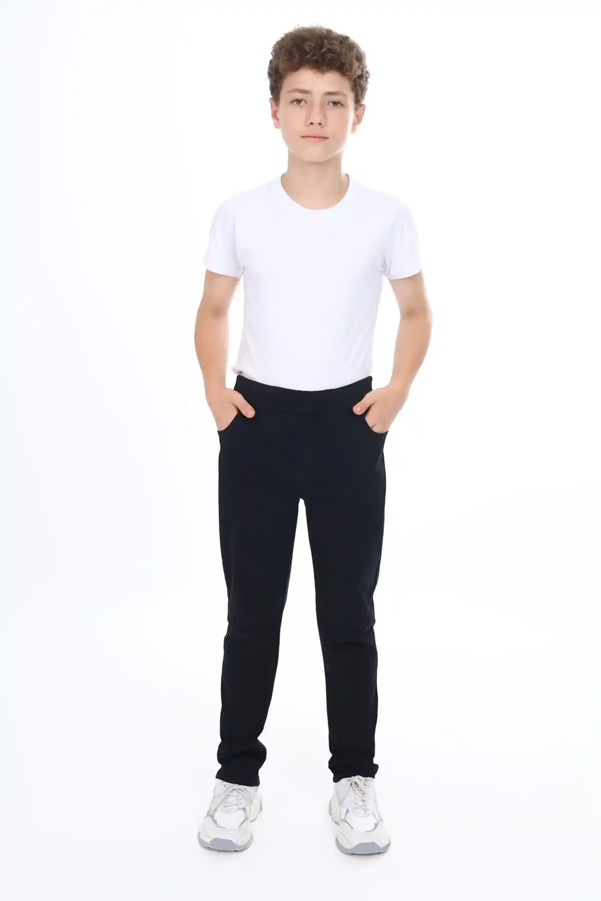 E-Çocuk Erkek Okul Pantolonu: Dayanıklı ve Şık Pamuklu Tasarım Özellikleri
